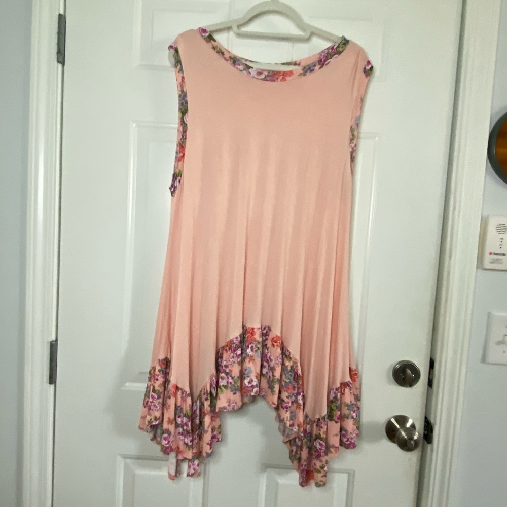 🍑💐NWOT! Light Peach and Floral Dress from Chic Soul💐🍑